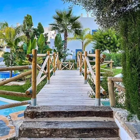 Luxury - Gym - 6 Pools - 3 Bed 401 Διαμέρισμα